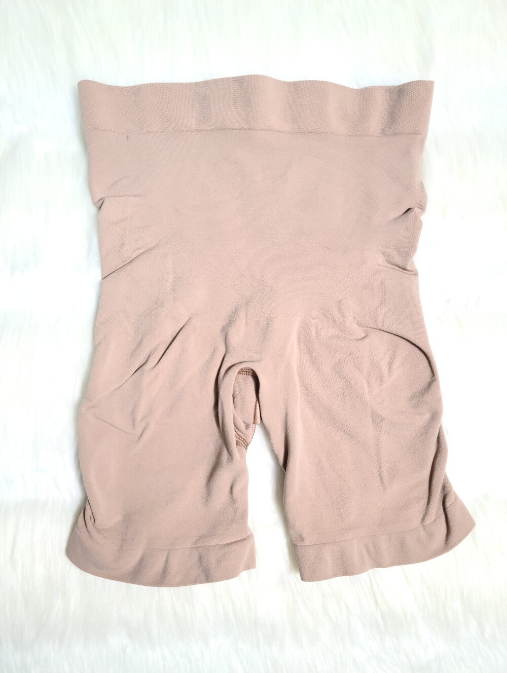 SKIMS Seamless Sculpt Mid Thigh Shorts Sienna Women Small NEW